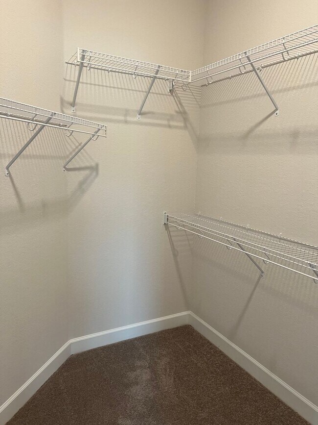 Building Photo - Rent this brand-new home in Davenport today!
