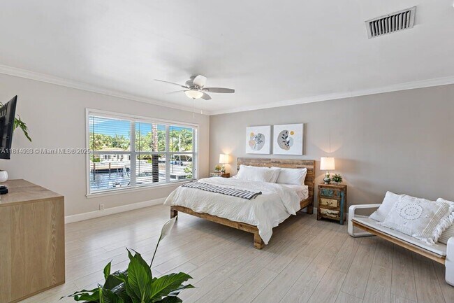 Building Photo - 65 Hendricks Isle