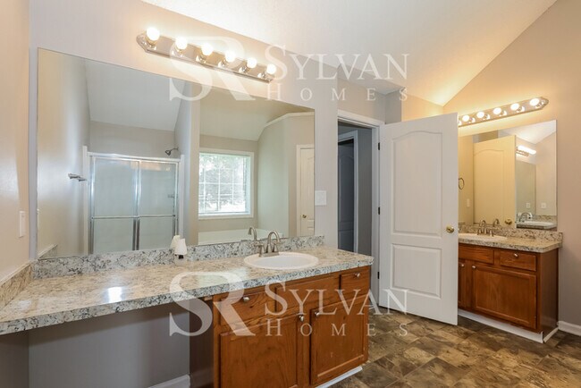 Building Photo - Discover the convenience of Lithonia living