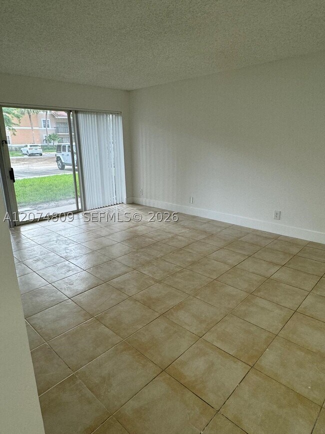 Building Photo - 8801 Wiles Rd