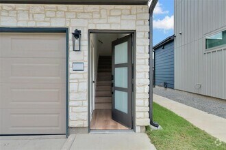 Building Photo - 1424A Forward Dr