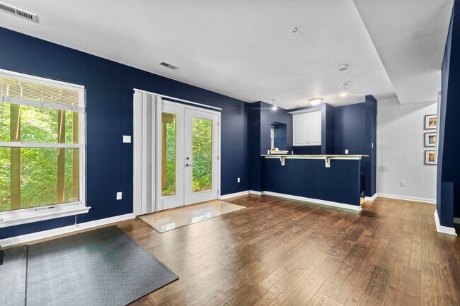 Building Photo - 16611 Highland Summit Dr