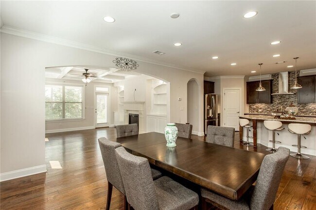 Building Photo - 5370 Cedar Glenn Ct