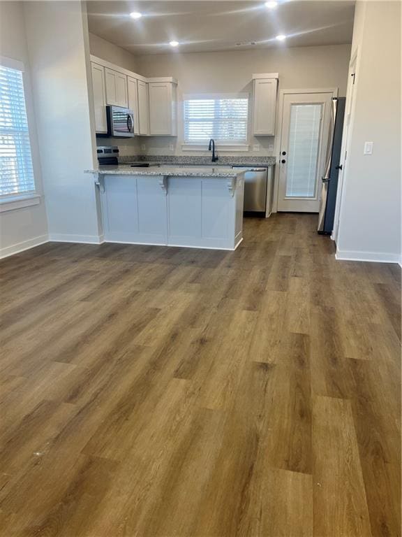 Building Photo - 580 Cosmos St