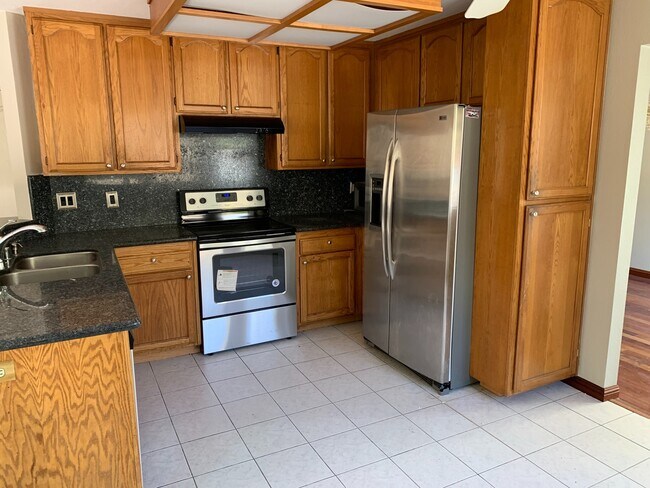 Building Photo - Beautiful Pittsburg Home