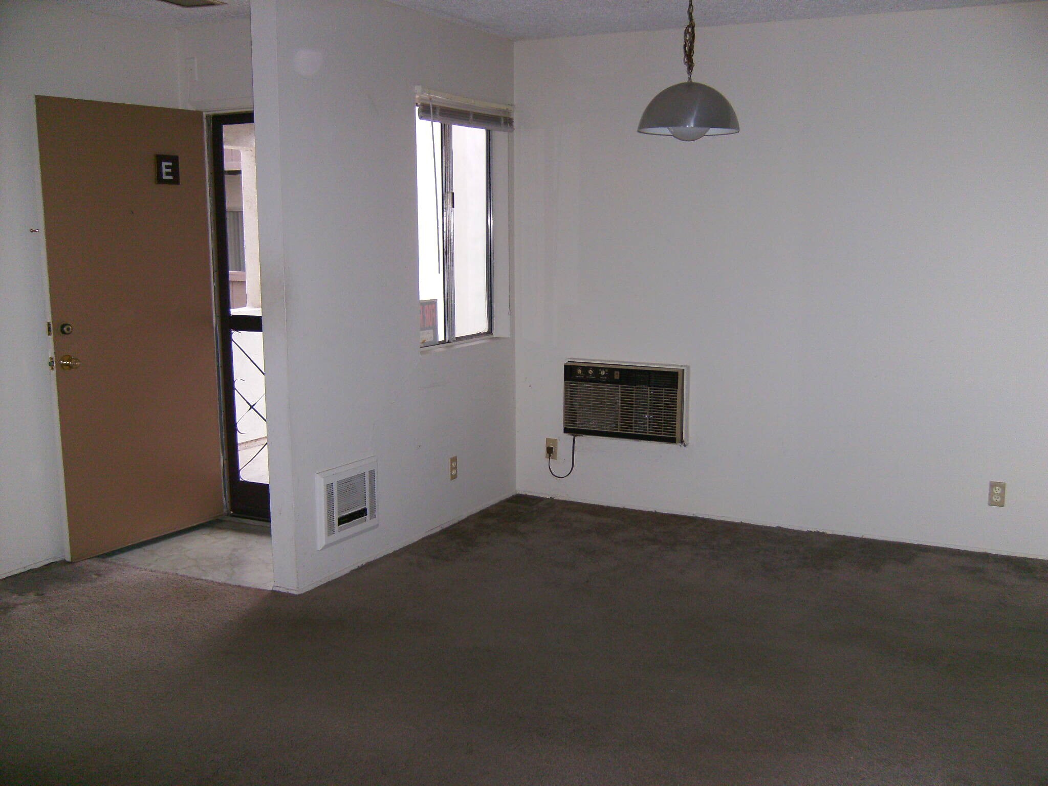 Building Photo - 1361 Caminito Gabaldon
