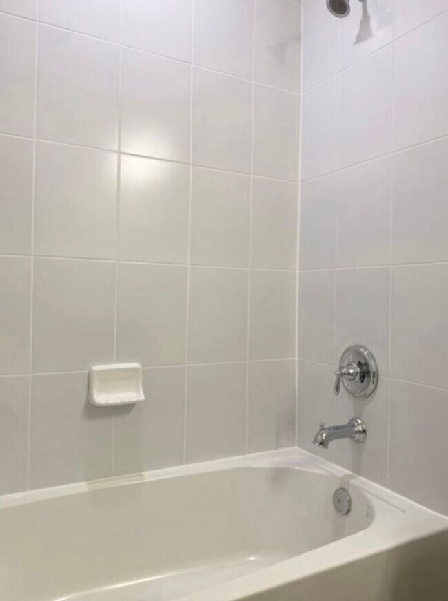 Building Photo - Isles of Lake Nona!! 3 Bedroom 2.5 Bathroom Townhome