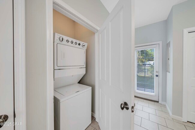 Building Photo - 1842 Annabellas Dr