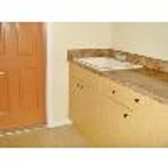 Building Photo - Inviting 3 Bedroom, 2 Bath Home in Desirab...