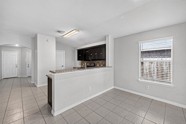 Building Photo - 10907 Barker Gate Ct