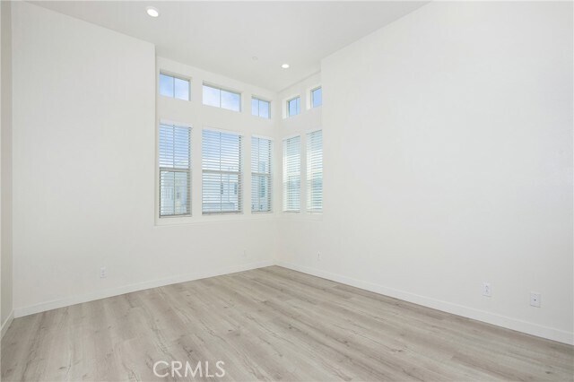 Building Photo - 148 Acamar