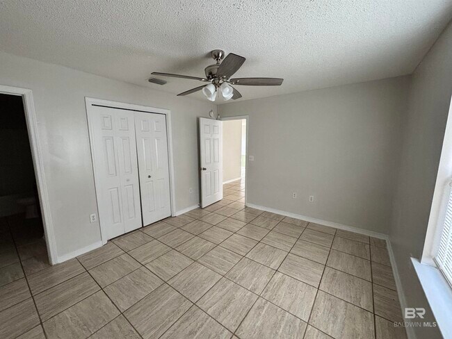 Building Photo - 21711 Bartlett Ln