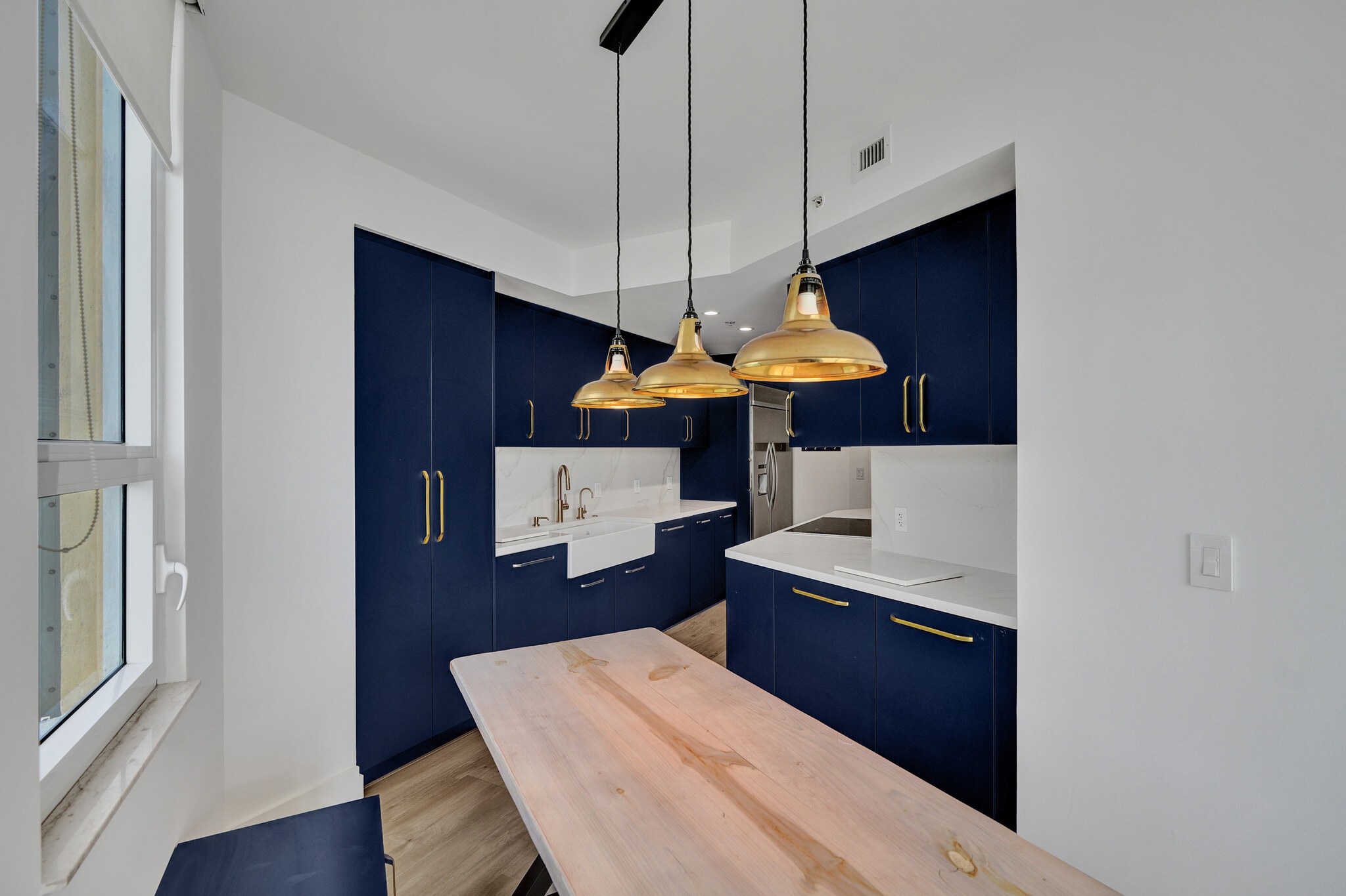 Building Photo - 848 Brickell Key Dr