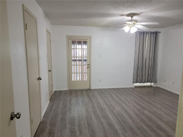 Building Photo - 7155 Fair Oaks Ave