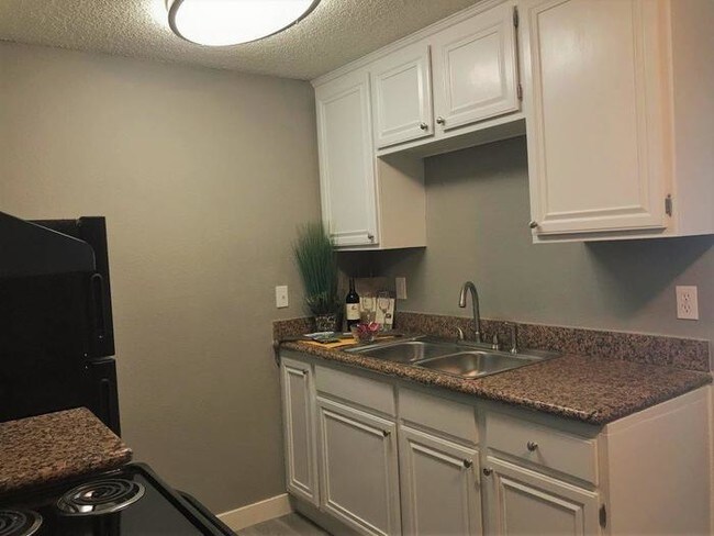 Primary Photo - Riverbend Terrace Apartments