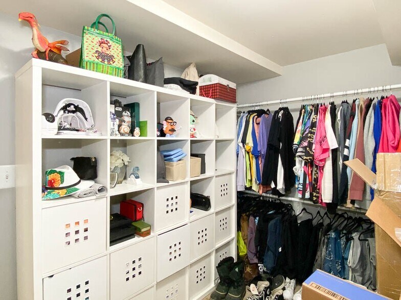 Building Photo - 1619 W Wallen Ave