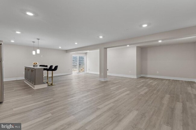 Building Photo - 5684 Lewis Carroll Dr