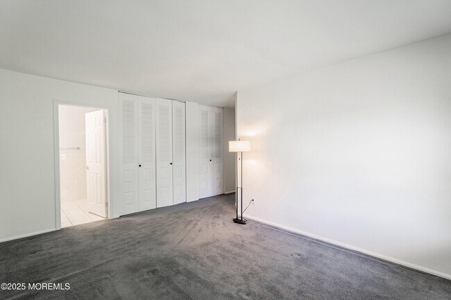 Building Photo - 2504 Lighthouse Ln