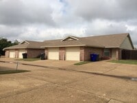 Building Photo - Duplex