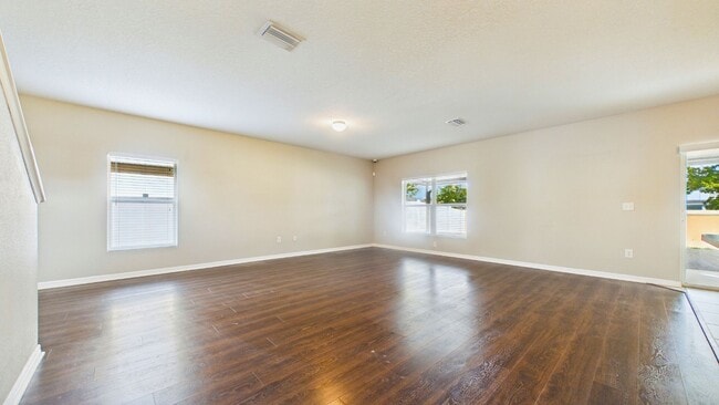 Building Photo - 4-Bedroom Home with Spacious Layout in Ayersworth Glen – Wimauma, FL
