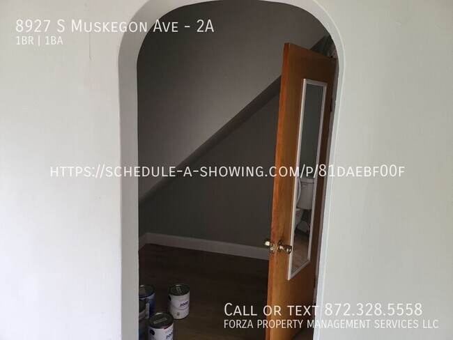 Building Photo - 8927 S Muskegon Ave