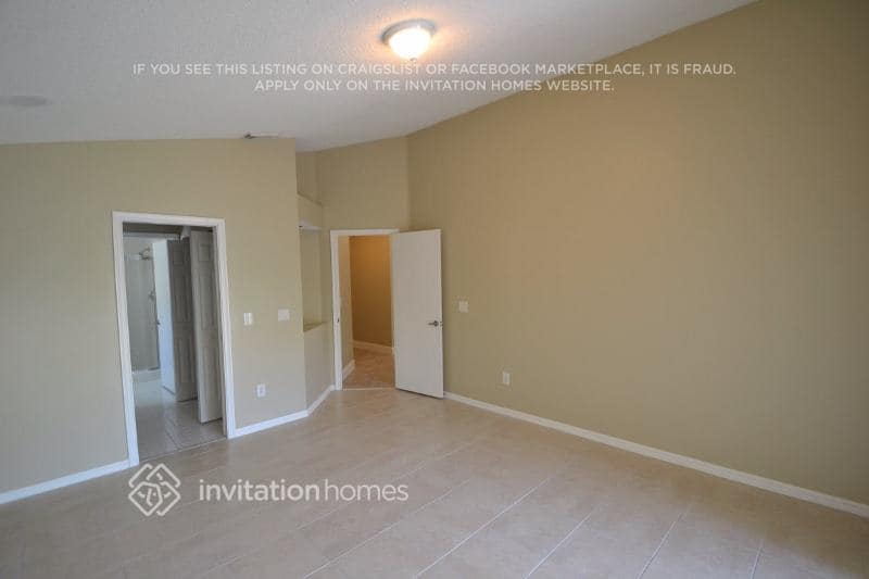 Building Photo - 2033 NW 178th Way