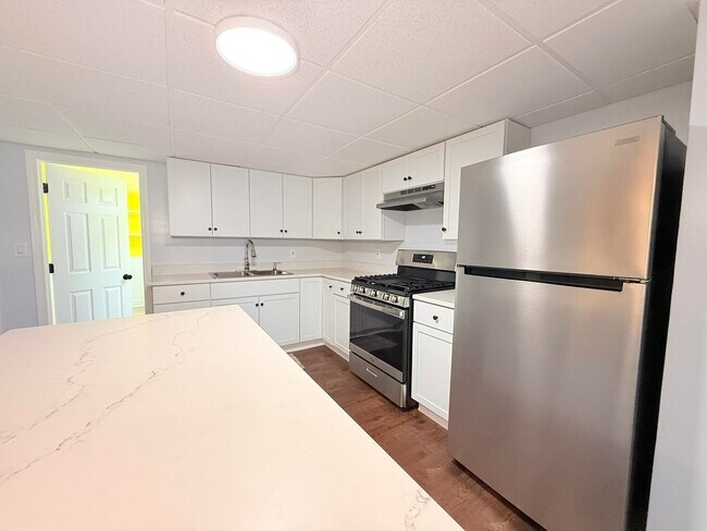 Building Photo - 286 Ceda Rd