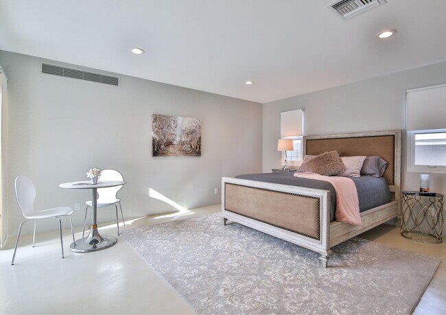 Building Photo - 47956 Silver Spur Trail
