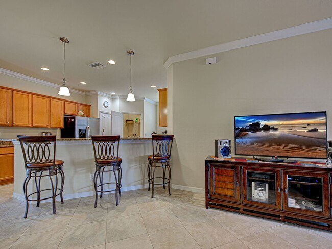 Building Photo - Stoneybrook at Venice; 4bd/2ba home