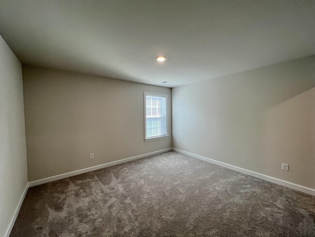 Building Photo - 25017 Westwick Ln