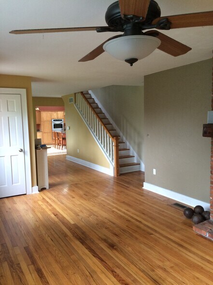 Primary Photo - 111 Spring Hill Lane