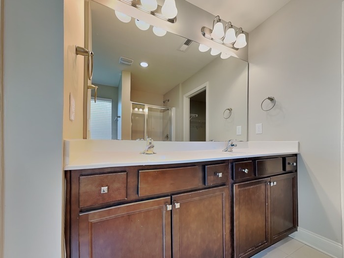 Building Photo - 3200 Emerald Ridge Ct