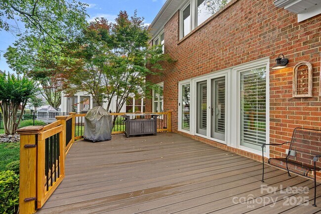 Building Photo - 16506 Morecambe Dr