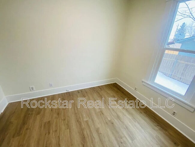 Building Photo - 5123 N Monroe St