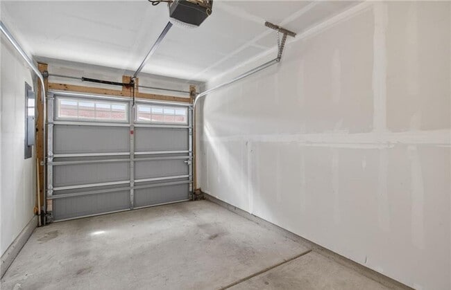 Building Photo - 459 Westport St