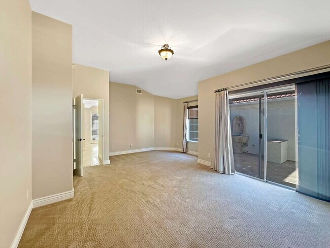 Building Photo - Welcome to this Charming Single-Story Home...
