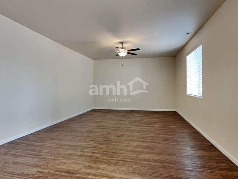 Building Photo - 11022 191st St Ct E