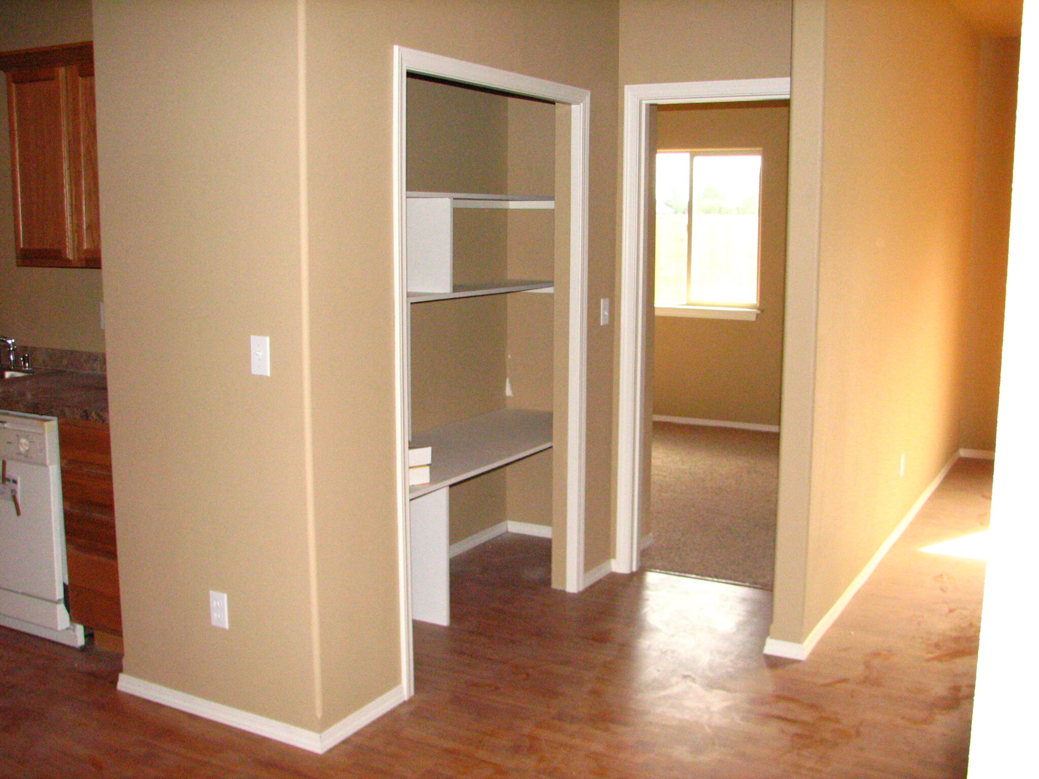 Building Photo - 316 Rosehaven St