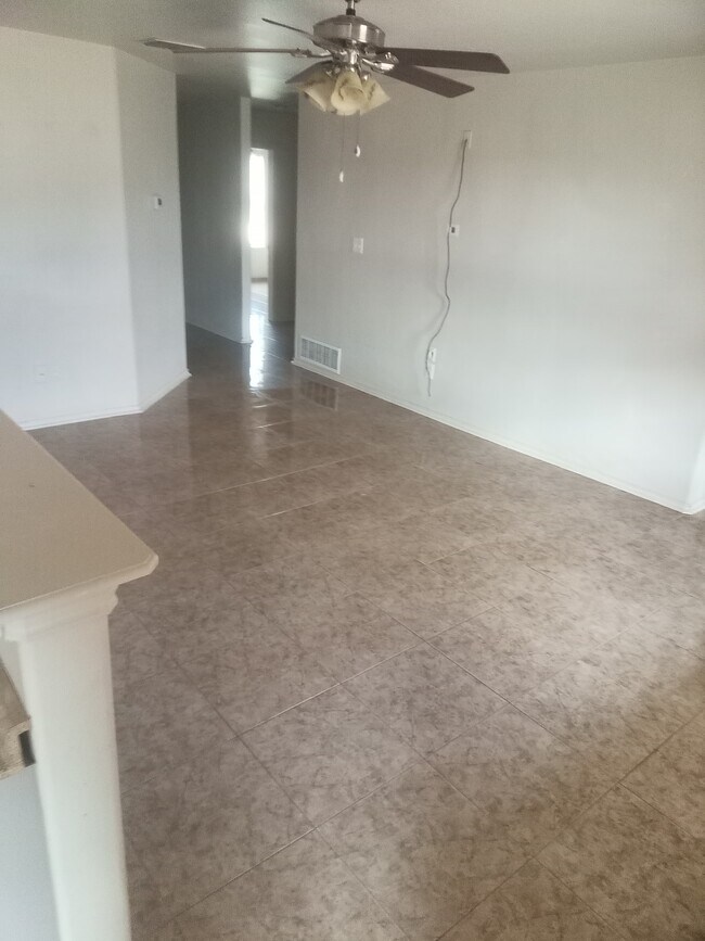 Building Photo - 2007 89th St