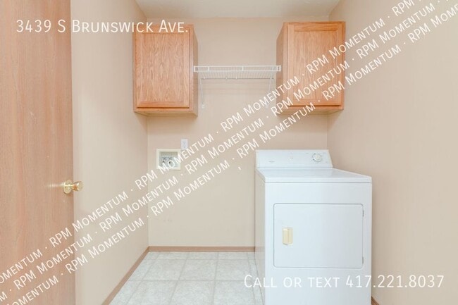 Building Photo - 3439 S Brunswick Ave