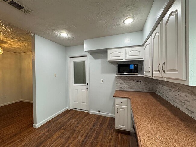 Building Photo - 14323 Quiet Town Ln