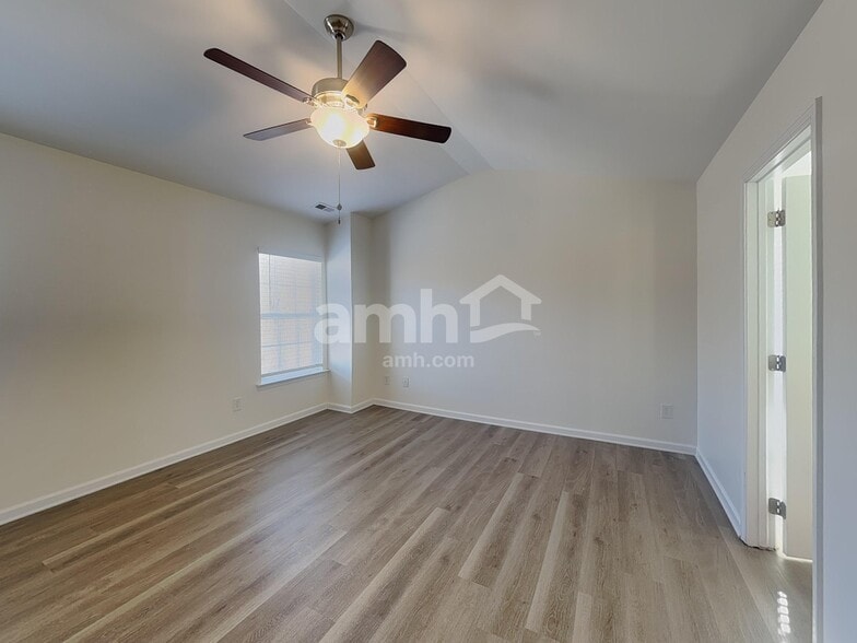 Building Photo - 10339 Samuels Way Dr