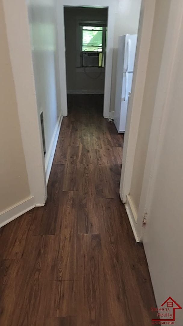 Building Photo - 1364 Crescent Dr