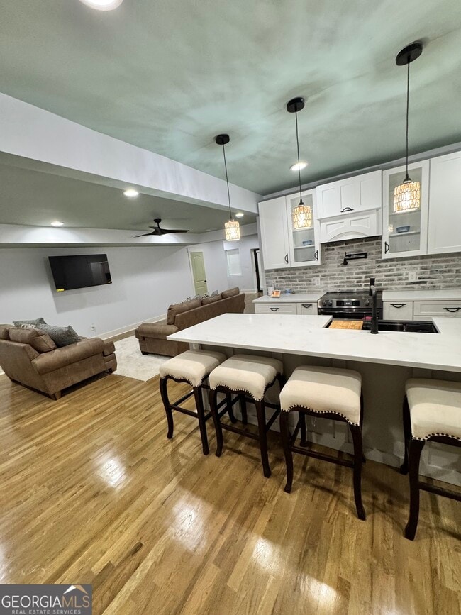 Building Photo - 2618 Meadow Lark Dr