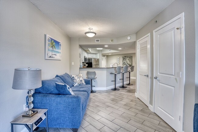 Building Photo - 504 N Ocean Blvd