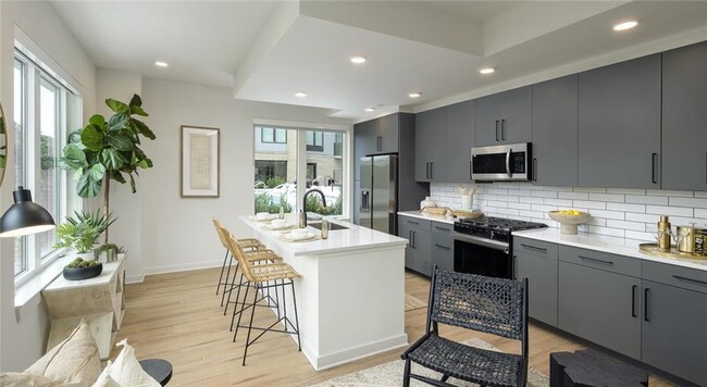 Building Photo - 400 Bishop St NW