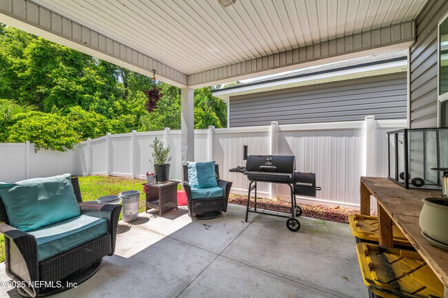 Building Photo - 2953 Alpin Dr