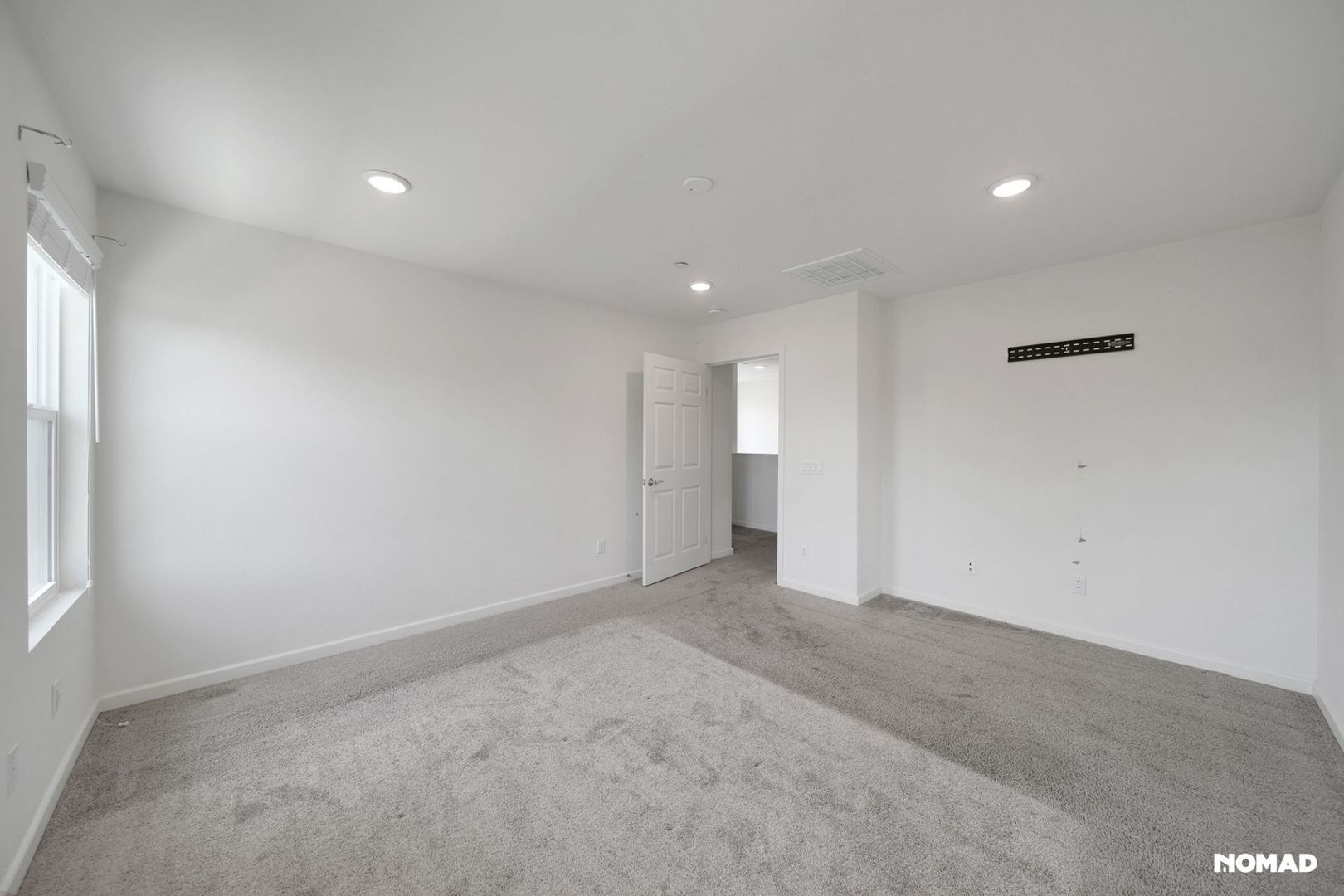 Building Photo - 24891 Gulfstream Ln