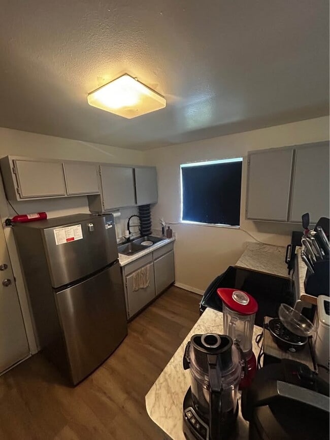 Building Photo - 1206 Harris Ave