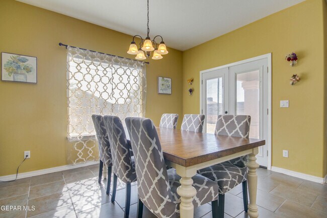 Building Photo - 14600 Christian Castle